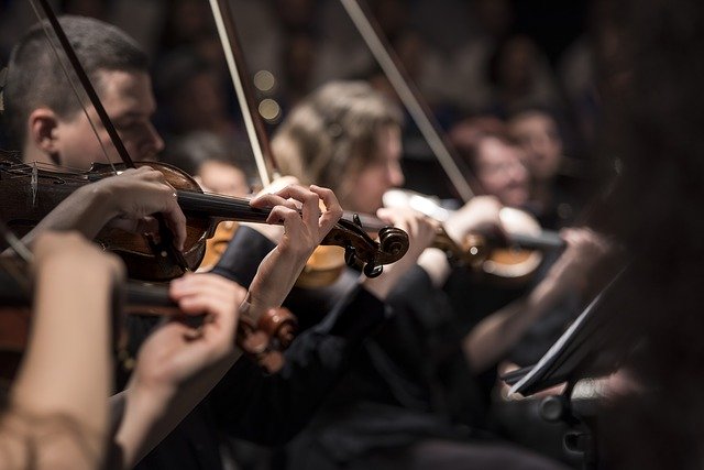 バイオリンのおすすめ練習曲集と練習方法解説本10選 上達したい方向けの鉄板のやり方をご紹介 Eys Music School